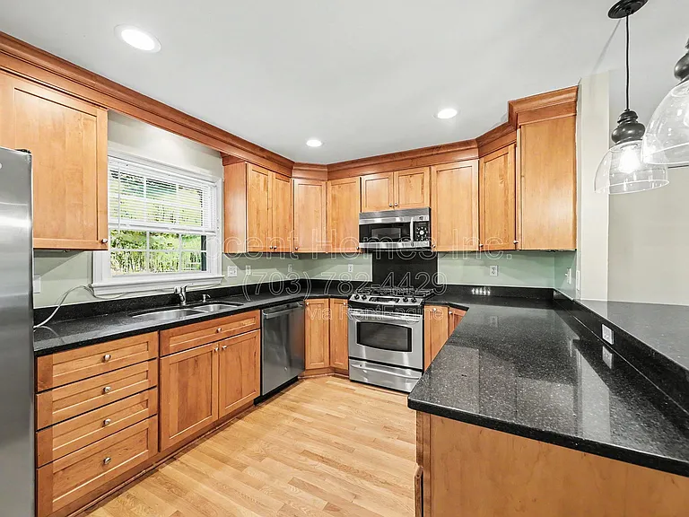 8942 Kenilworth Dr — Photo 9