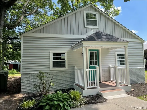 150 Berkley St, West Point, VA 23181