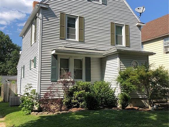 3rd image of 443 Lindenwood Ave