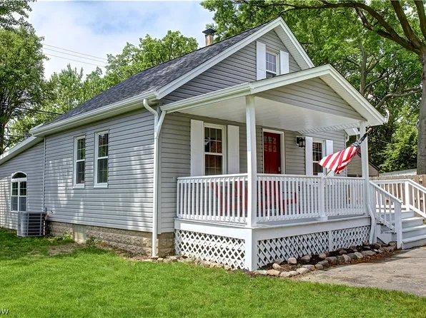14507 Glencliffe Rd, Cleveland, OH 44111