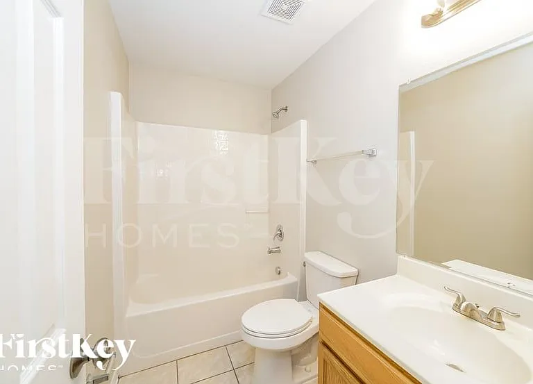 10714 Opus Dr — Photo 13