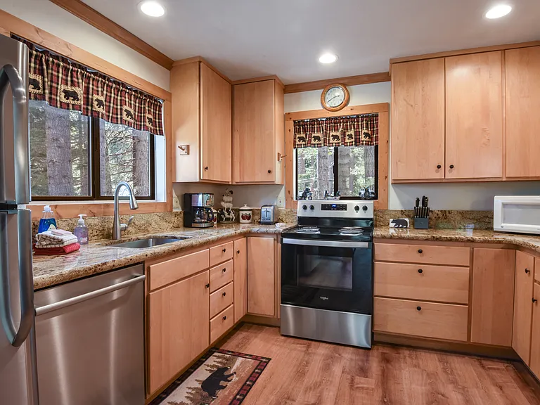 5634 Uplands Rd — Photo 13