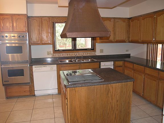 4th image of 22551 Imperial Dr