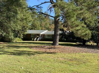 4 Magnolia Dr, Newnan, GA 30263