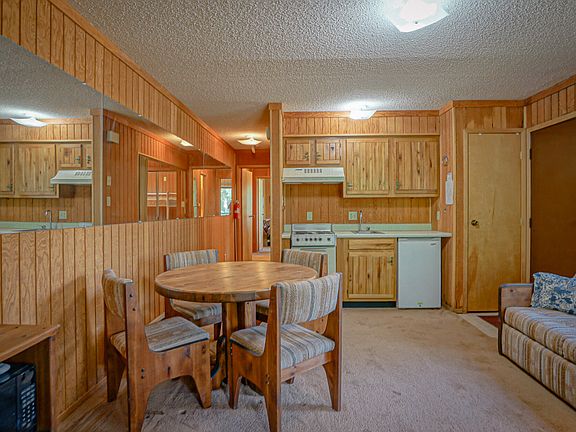 4th image of 1420 Panadero Ave #17