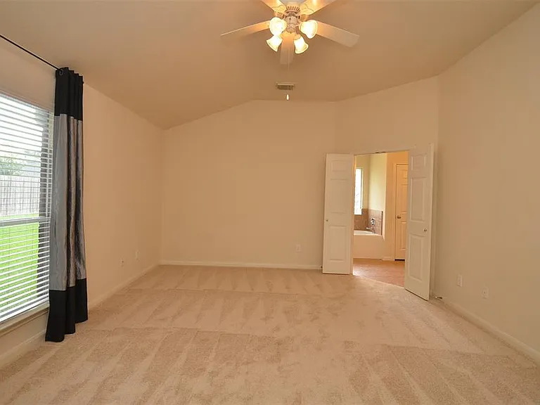 5115 Trevors Trace Ln — Photo 33
