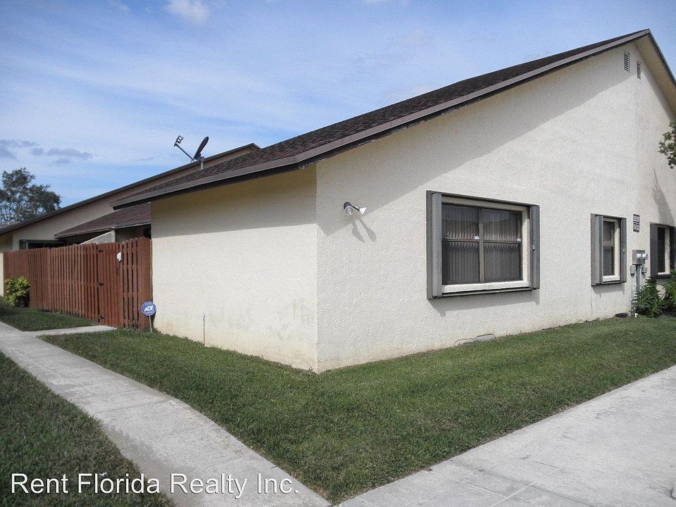 1st image of 504 Springdale Cir