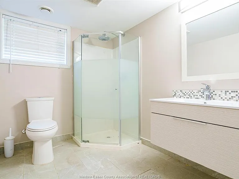 1575 Heatherglen Dr — Photo 12