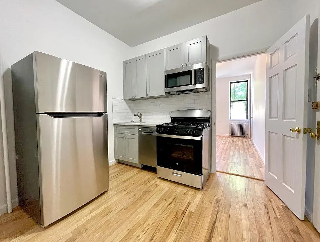 1584 Dekalb Avenue — Photo 4