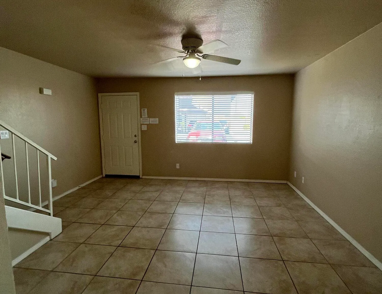 2 bed, 1.0 bath, 1008 sqft, $1,295 — Photo 2