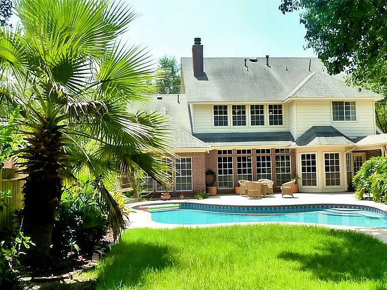 3814 Bayou Bend Ct — Photo 3