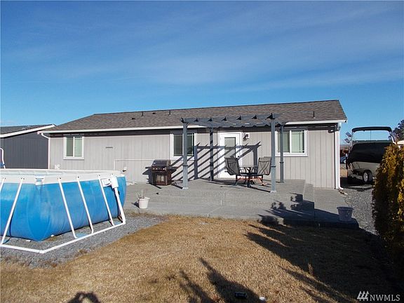 3rd image of 218 Atterberry Dr SW
