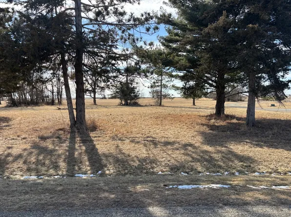 967 Lake Wildwood Dr, Varna, IL 61375