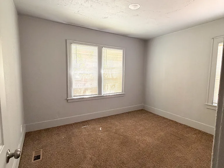13225 Santa Rosa Dr — Photo 6