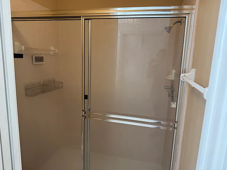 2608 Avondale Ct — Photo 10