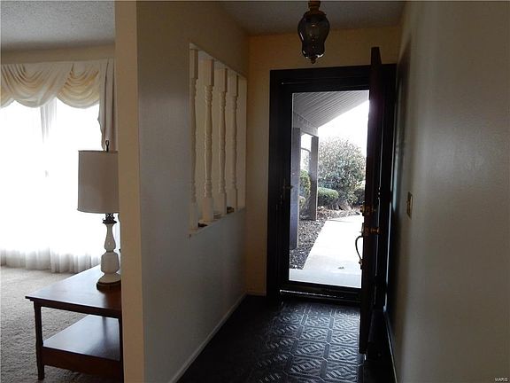 5th image of 2551 Westmoreland Dr