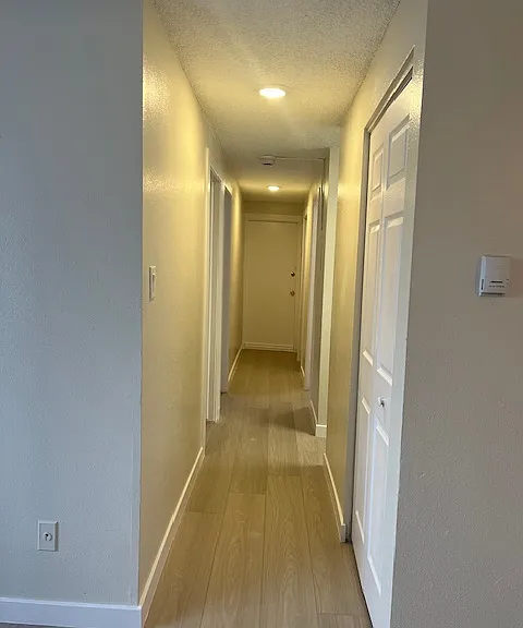 Orchard Glen Apartments — Photo 18