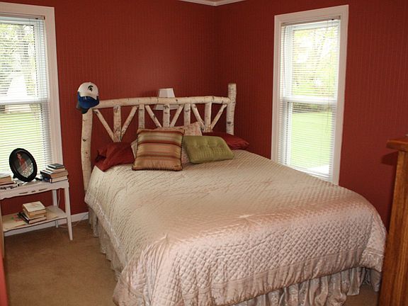 1st Bedroom 