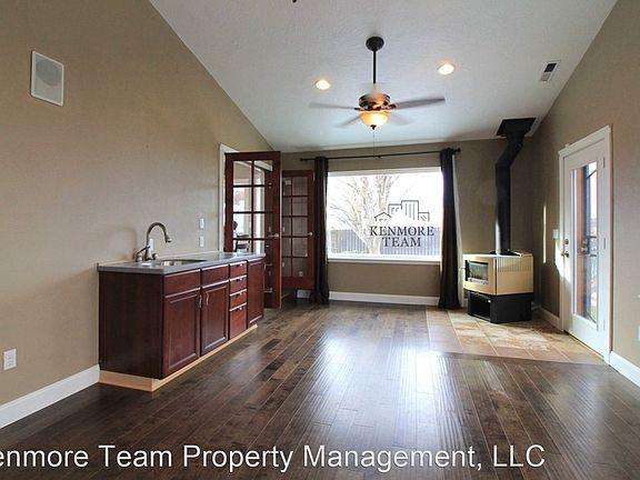 4th image of 1419 Brookwood Ave