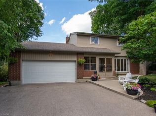51 Murrayhill Ct, Kitchener, ON N2E 1N8