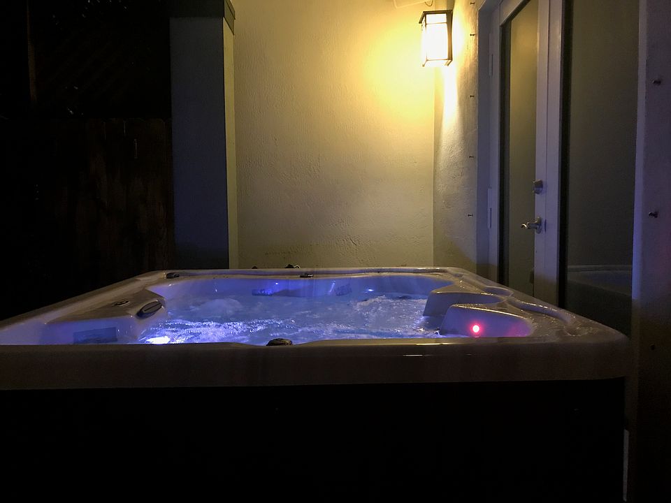 jacuzzi