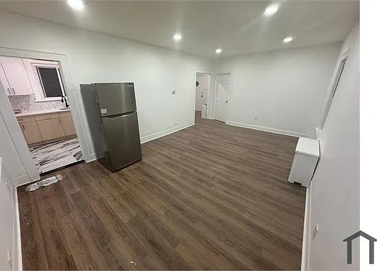 76 Wolf Pl — Photo 11