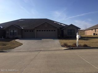 122 Homeland Dr, Jefferson City, MO 65109