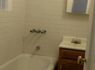 3010 37th St, Astoria, NY 11103