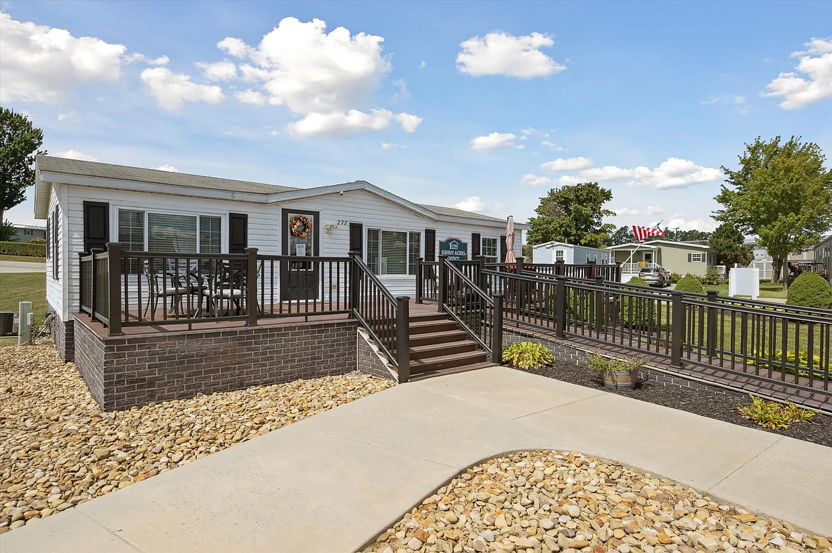 Building Photo - Sunny Acres