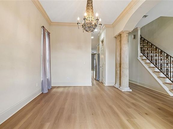 5th image of 6728 Louisville St