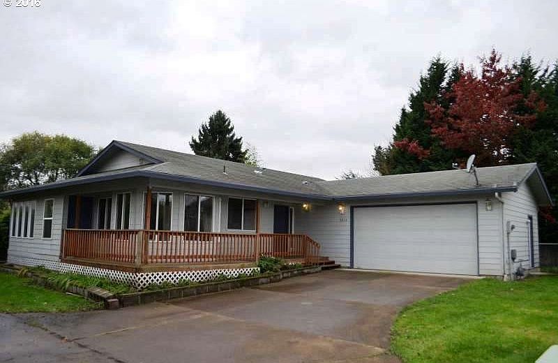 1st image of 9211 NE 82nd Cir