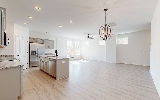 3rd image of 2656 Lakevilla Dr #26