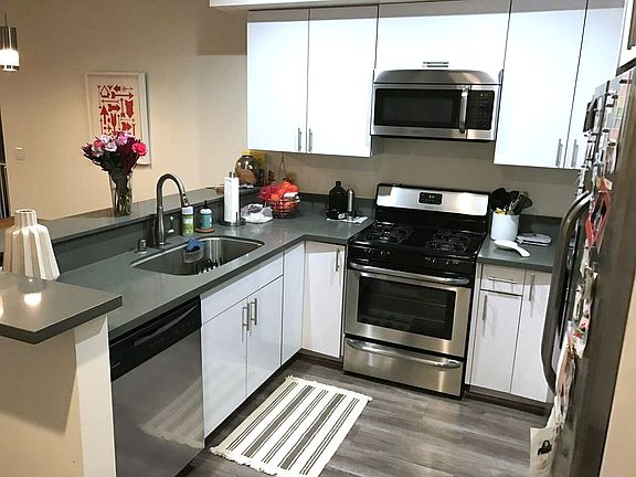 5th image of 4305 Laurel Canyon Blvd