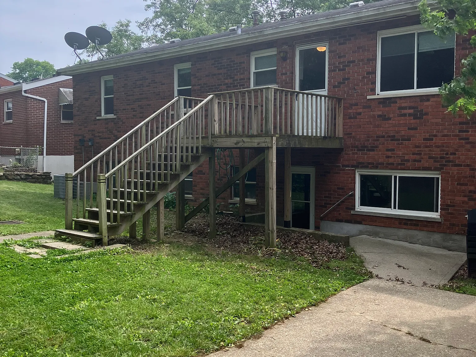 3 bed, $1,250 — Photo 2