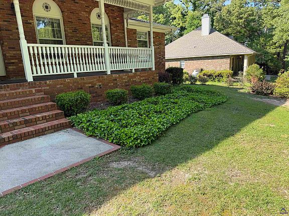 3rd image of 249 Hatcher Rd