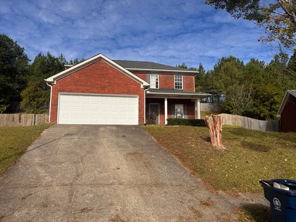 3120 Wisteria Ln, Northport, AL 35473