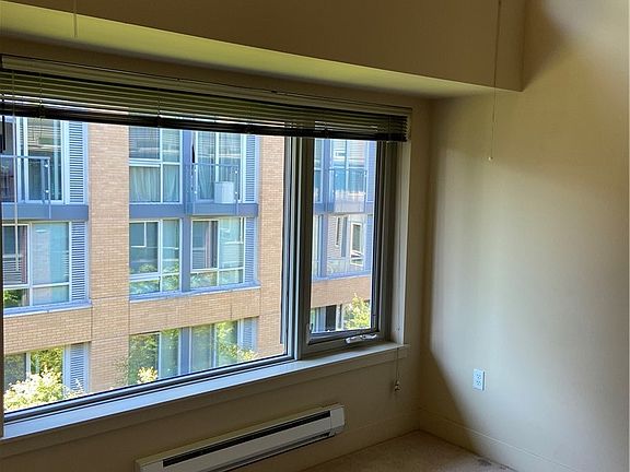 4th image of 530 Broadway Ave E #320