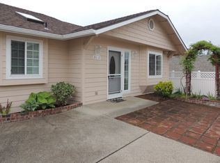 2062 Hubbard Ln, Grants Pass, OR 97527