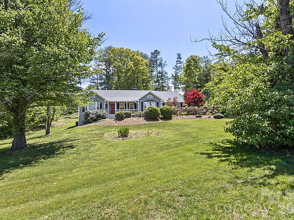 4th image of 10 Applecross Rd