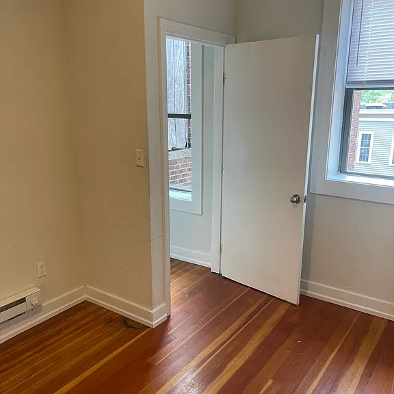 620 Columbia Rd #5 — Photo 7