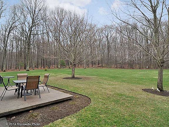 2nd image of 11 Lincoln Dr