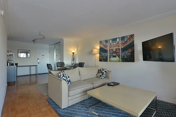 Rented by Noble Realty | media 2