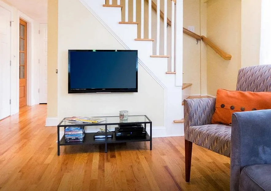 71 Delaware Ave — Photo 4