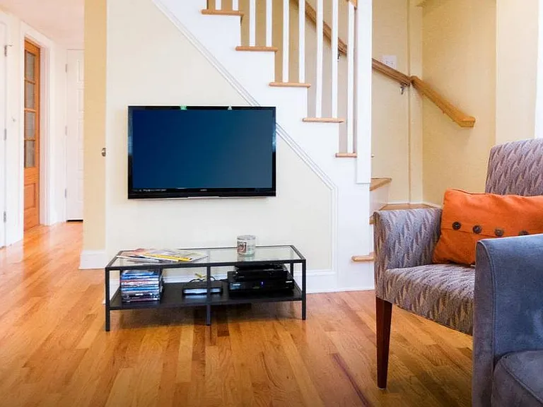 71 Delaware Ave — Photo 4