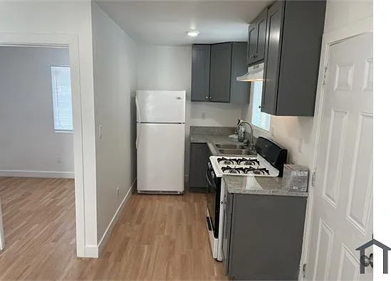 1 bed, 500 sqft, $2,289 — Photo 2
