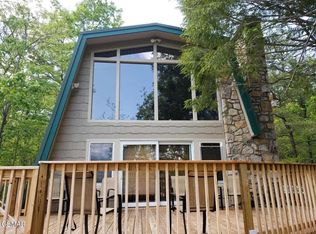 1116 Alpenrose Rd, Gatlinburg, TN 37738