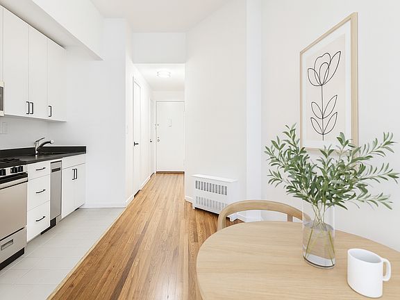 3rd image of 306 E 91st St APT 5D
