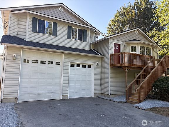 2nd image of 11218 192nd Drive NE