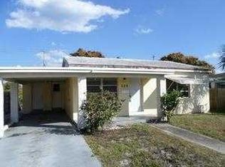 628 S Ridge St, Lake Worth, FL 33460