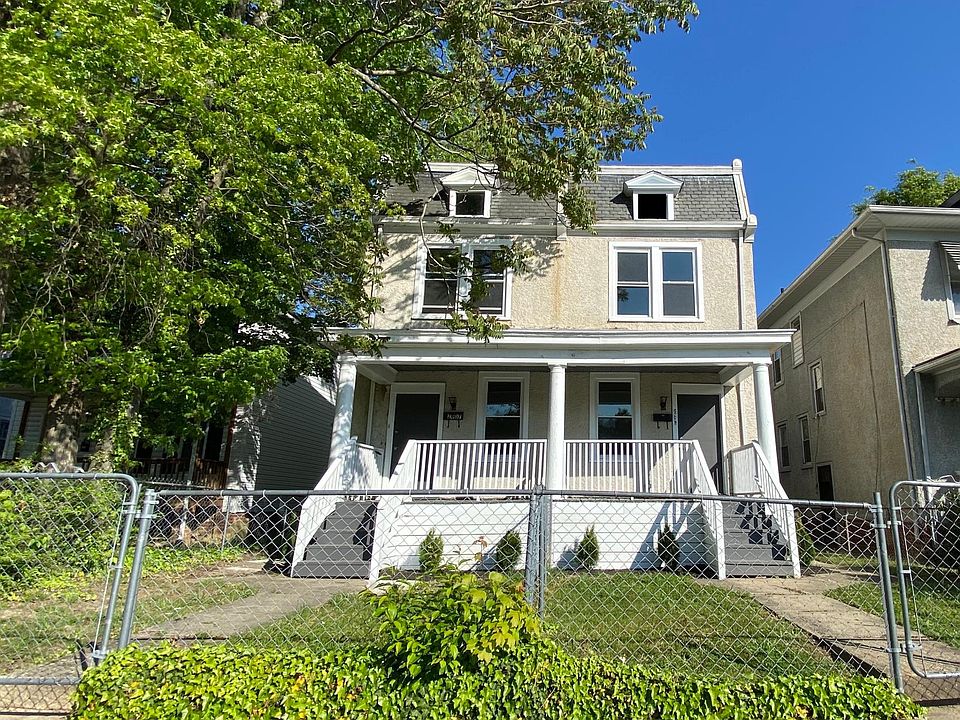 2nd image of 2907 2nd Ave